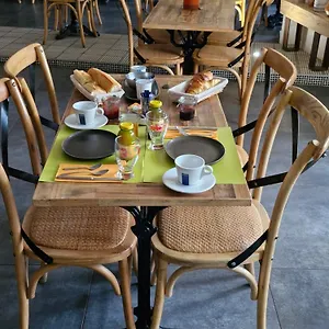 D'hotes Du Bistrot D'ici Frühstückspension